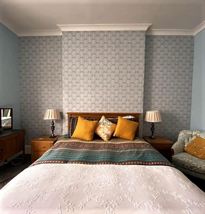 St John'S Flat Spacious Accomodation Dalry  Ngoại thất bức ảnh